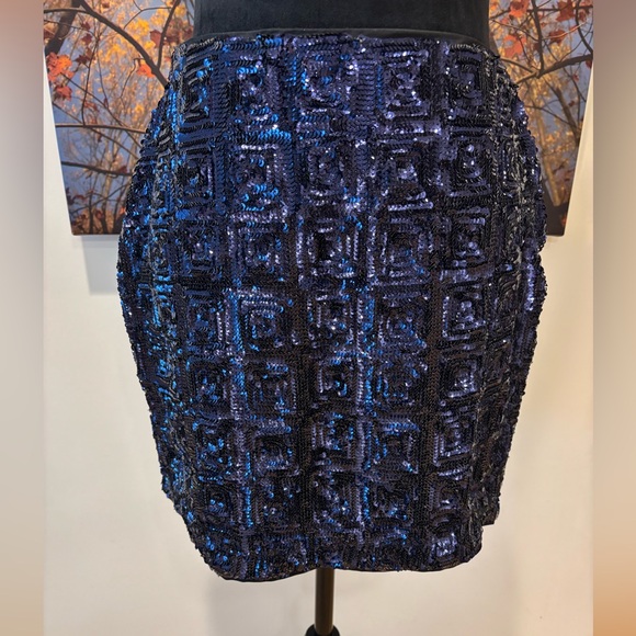 H&M navy sequin mini skirt size 6 great condition - Picture 1 of 9